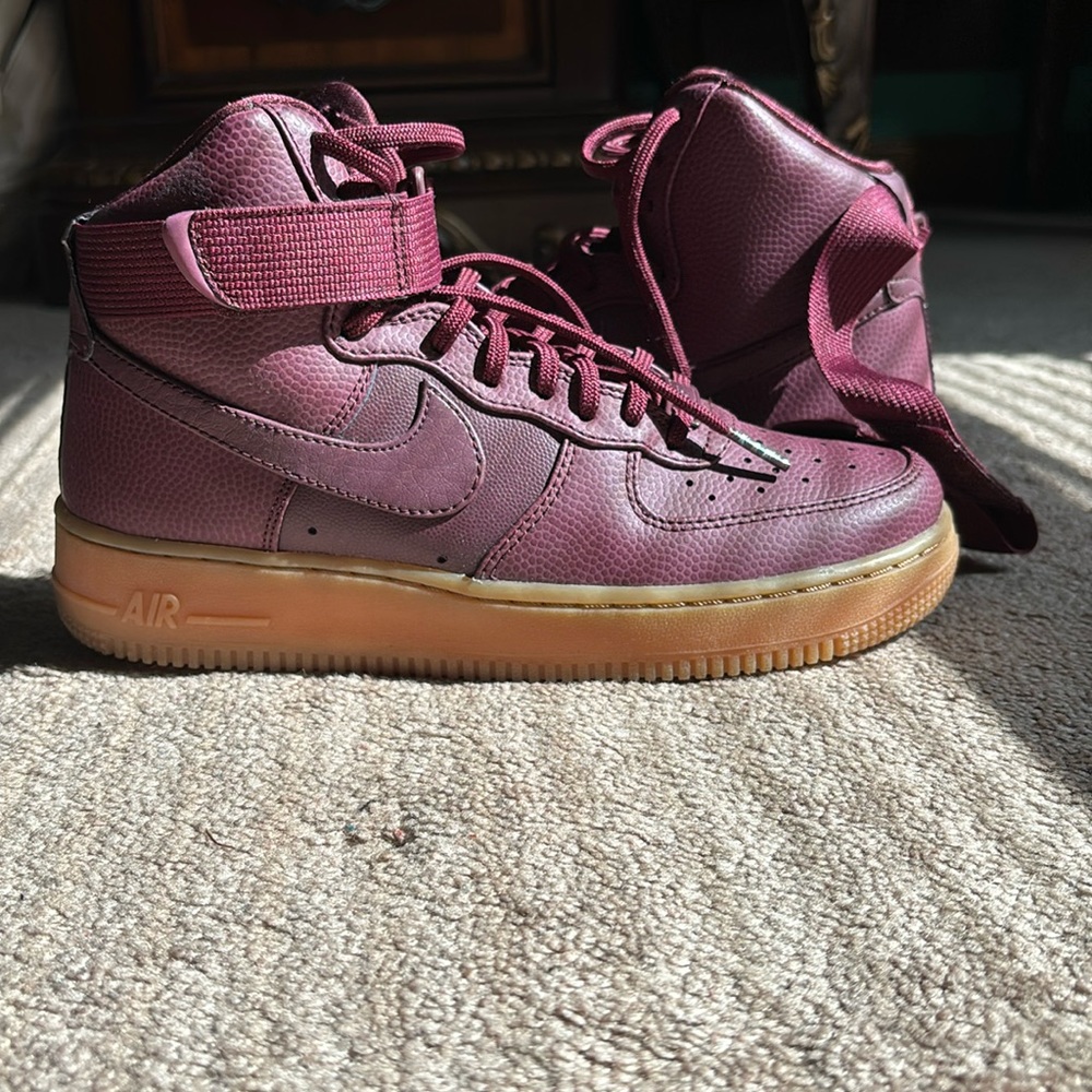 Air Force 1 High SE ‘Night Maroon’ Size 7.5 W